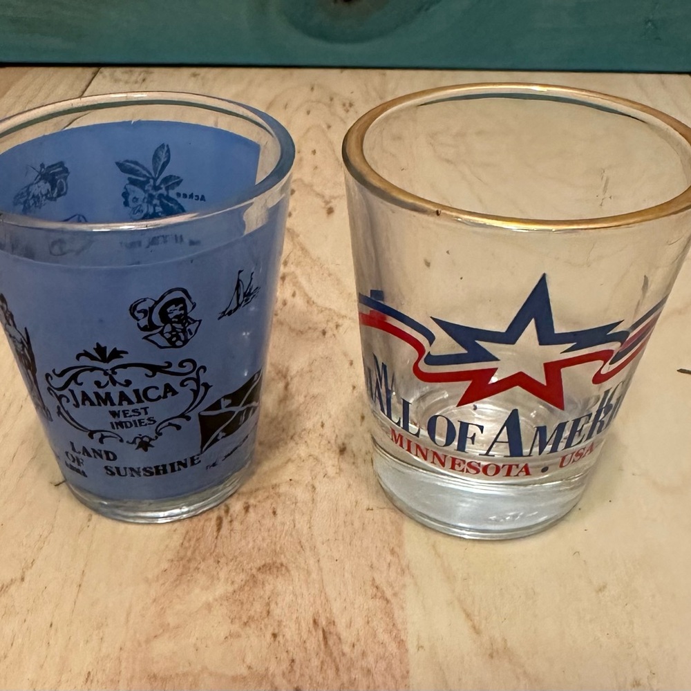 Jamaica and Mall of America Shot Glass Set